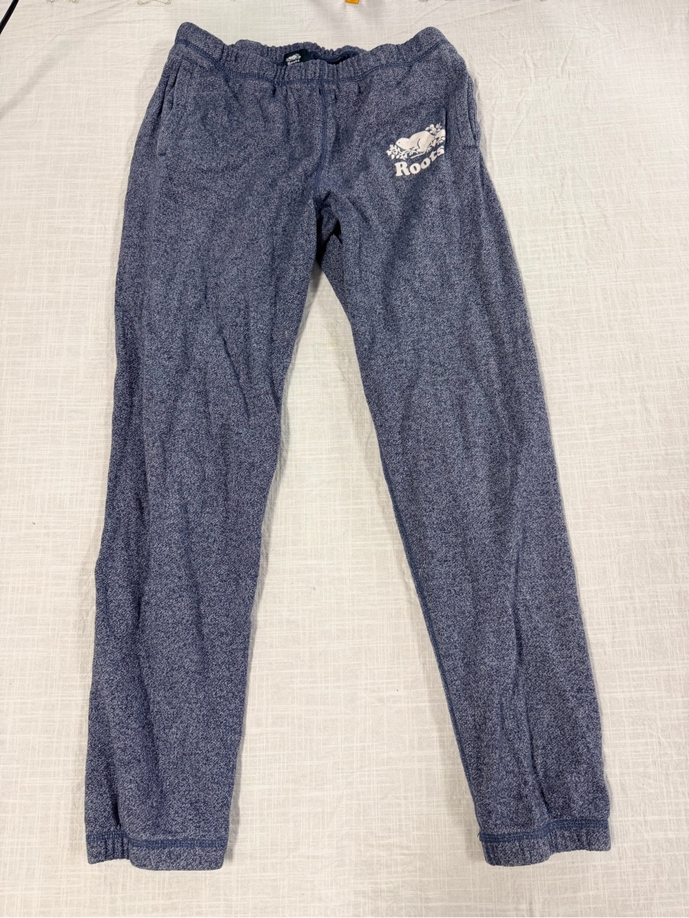 Roots women’s M Heather Navy Joggers with White Logo